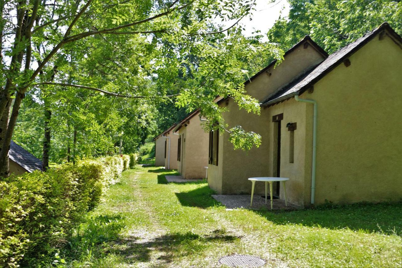 Camping Le Paisserou Najac Exteriér fotografie