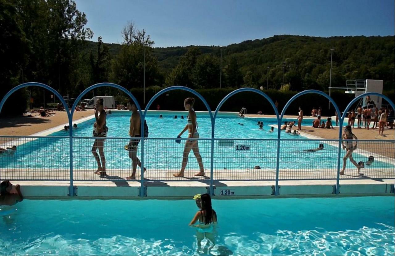 Camping Le Paisserou Najac Exteriér fotografie